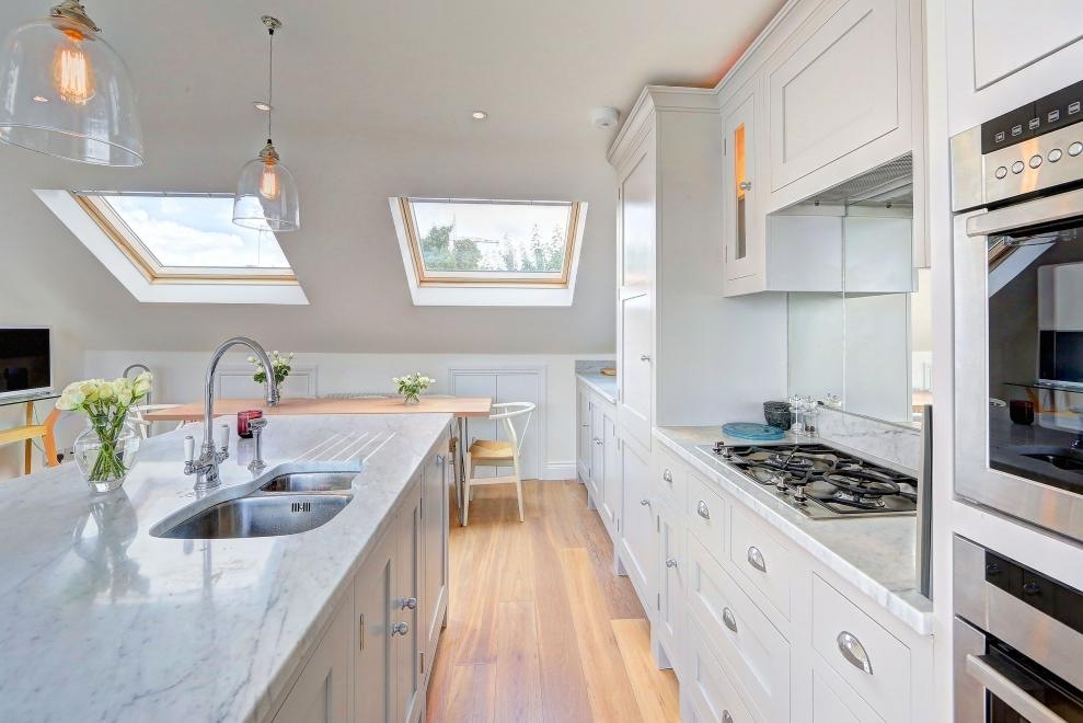 Modern Kitchen cabinetry and bespoke countertops, every detail of your handmade kitchen from Tulip Kitchens in Mansfield is carefully considered and executed to perfection