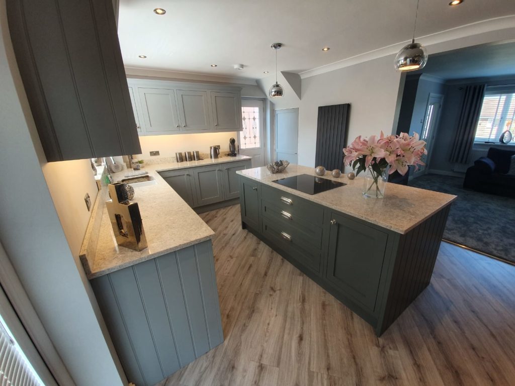 At Tulip Kitchens, our handmade kitchens in Mansfield are crafted with the finest materials and traditional techniques