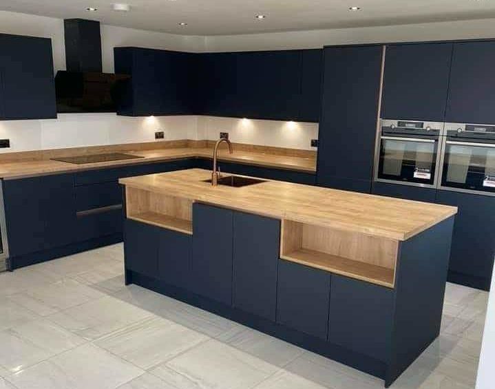 Tulip Kitchens' bespoke kitchens in Mansfield feature innovative storage solutions, maximising the use of space in your kitchen
